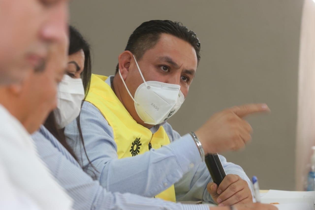 Luchemos juntos contra el autoritarismo de la Federación, su concentración de recursos y de poder: Víctor Manríquez